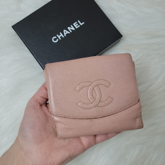 100% Authentic CHANEL vintage canviar leather wallet - Picture 1 of 13
